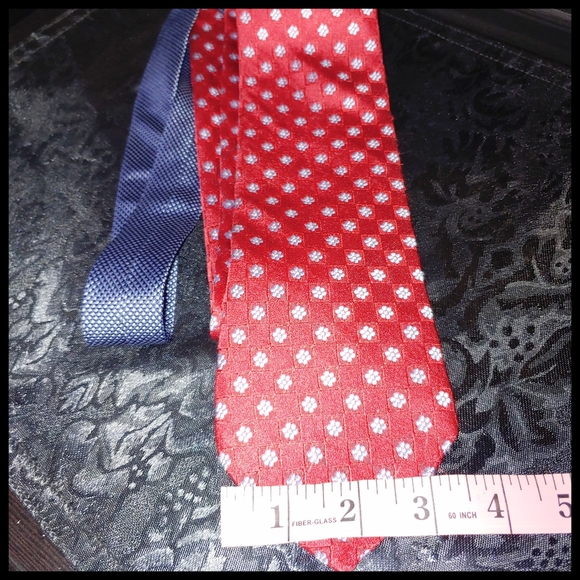 Tommy Hilfiger Silk Tie - Picture 3 of 6